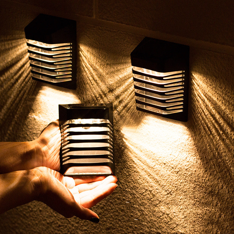 SolarGlow Wall Lamp